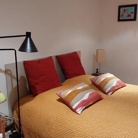 Independant Pres Du Centre Homestay Nimes